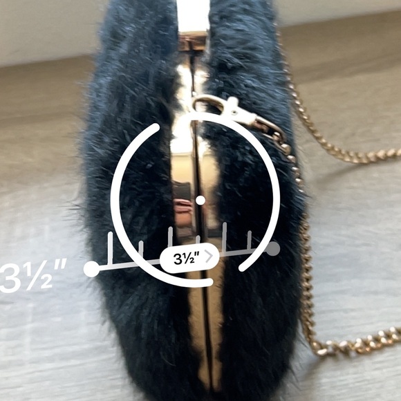 Elegant Black Faux Fur Shoulder Bag - Picture 8 of 13